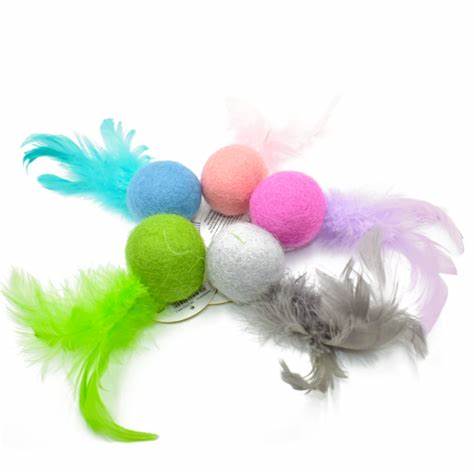 Felt Ball w/ Feathers Cat Toys